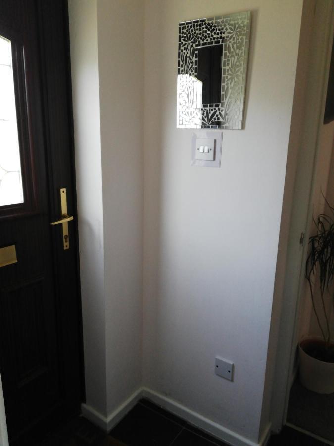 Little Cosy Cwtsh 호텔 Pontyclun 외부 사진